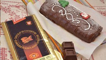 Brazo de Navidad con naranja y caramelo